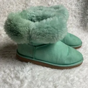 UGG leather suede mint green short boots side button fur lining  big girl SZ4