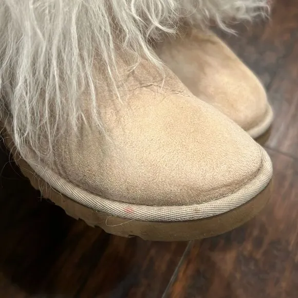 UGG Lida Mongolian Fur Cuff Natural Suede Classic Short Boots Size 6 EUC