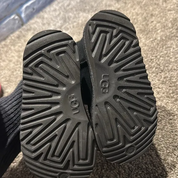UGG little girl size 10 Ugg boots