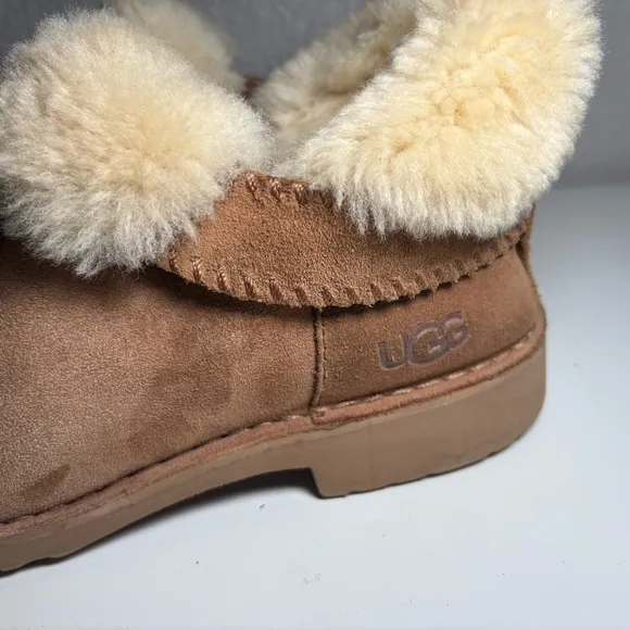 UGG Mckay Chestnut Suede Sheepskin Ankle Boots Booties Size US 8.5 Women