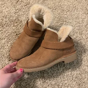 Ugg McKay strappy winter boots