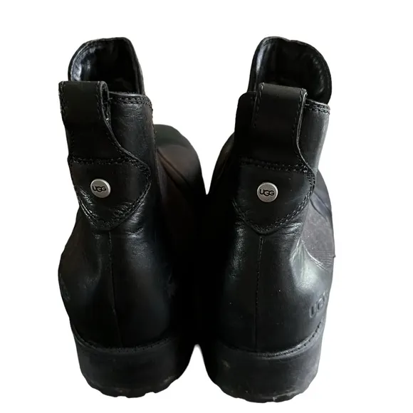 UGG MEN’S BILTMORE CHELSEA LEATHER WATERPROOF BOOTS, SIZE 12M.- NEW $125