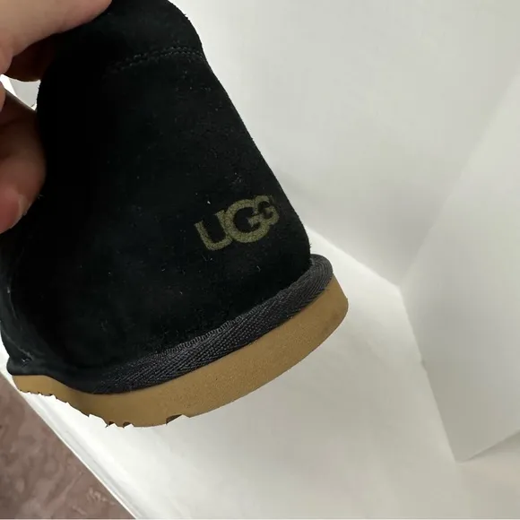 Ugg Men's Chukka Boots Maksim Size 17 Black Suede Moisture Wicking