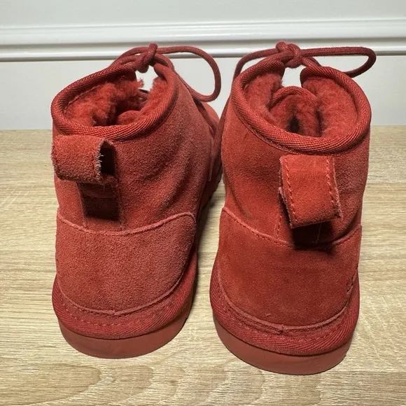 UGG Neumel Mens S 9 Red Suede Sheepskin Ankle Winter Boots 3236