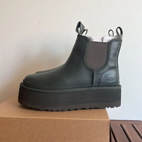 UGG Neumel Platform Chelsea Boots Forest Night USA Women Size 9/UK 7/EU 40