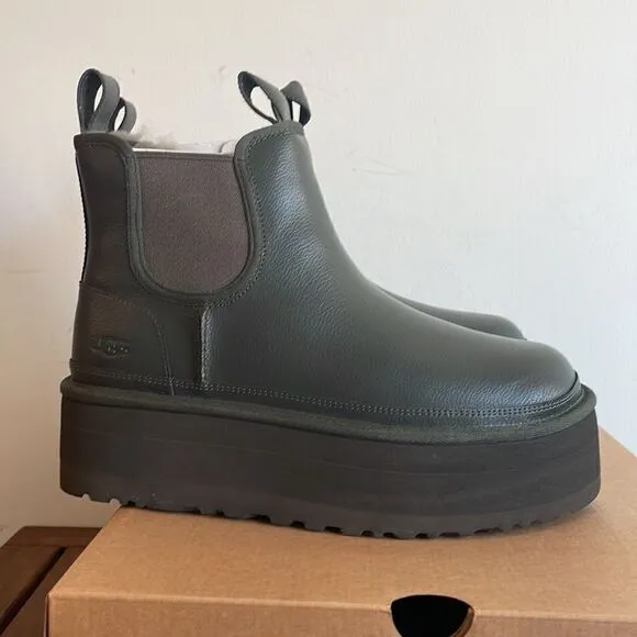 UGG Neumel Platform Chelsea Boots Forest Night USA Women Size 9/UK 7/EU 40