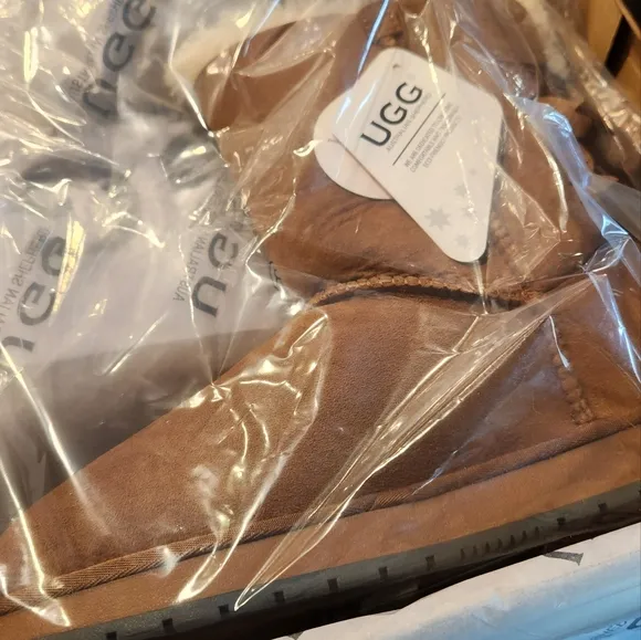 UGG- Premium Double Bow- Chestnut- Size 10