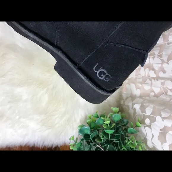 UGG Quincy🔴Winter Boots Sz 5.5