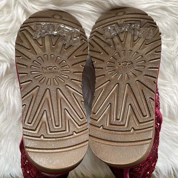 UGG Sequined Boots Silver/Fuchsia 6