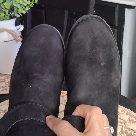 UGG SHORT BOOTS WOMEN