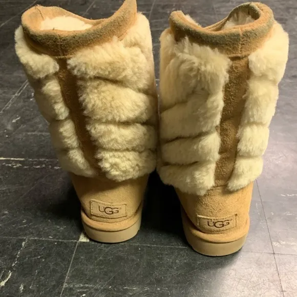 Ugg Size 6 Tan Fur Boots