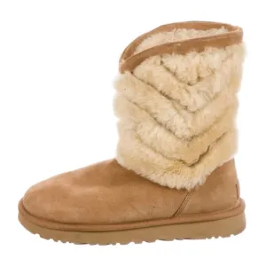 Ugg Size 6 Tan Fur Boots