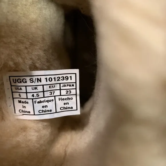 Ugg Size 6 Tan Fur Boots