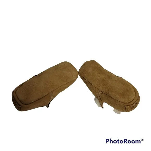 UGG Solvi Infants Bootie Sz 4/5