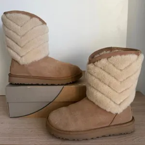 UGG Tania Suede Chestnut Women Boots - SZ 6