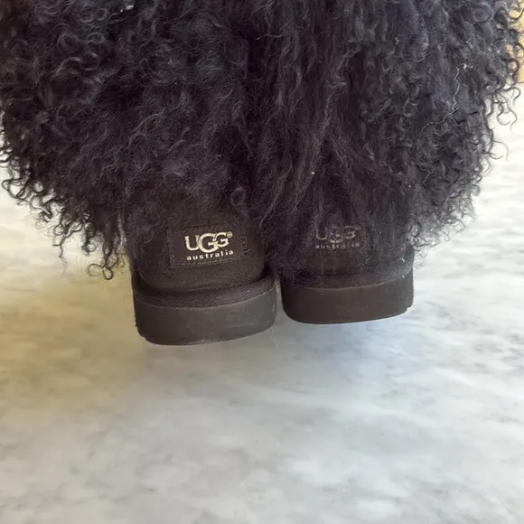 Ugg The Lida Boot Sheepskin/Mongolian Fur Cuff