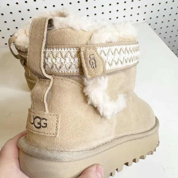 UGG | Ultra Mini Alpsey Boot — Tan Shearling Ankle Boots Sz. 8