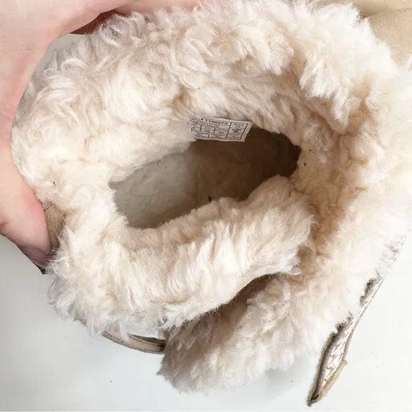 UGG | Ultra Mini Alpsey Boot — Tan Shearling Ankle Boots Sz. 8