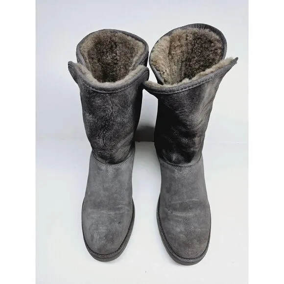 UGG Women 7 Winter Boot