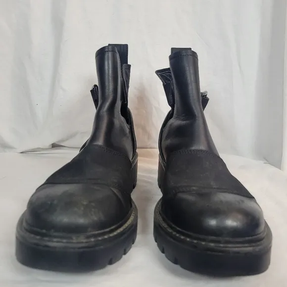 Ugg Women's Stockton Booties Ankle Boots Black Waterproof Leather buckle 6.5