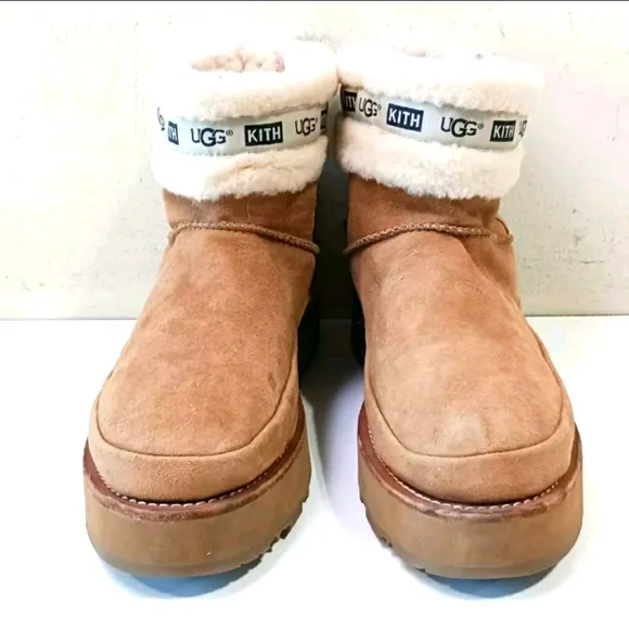 UGG x KITH CLASSIC CHESTNUT SUEDE/ SHEEPWOOL BOOTS, WOMEN Sz Unknown