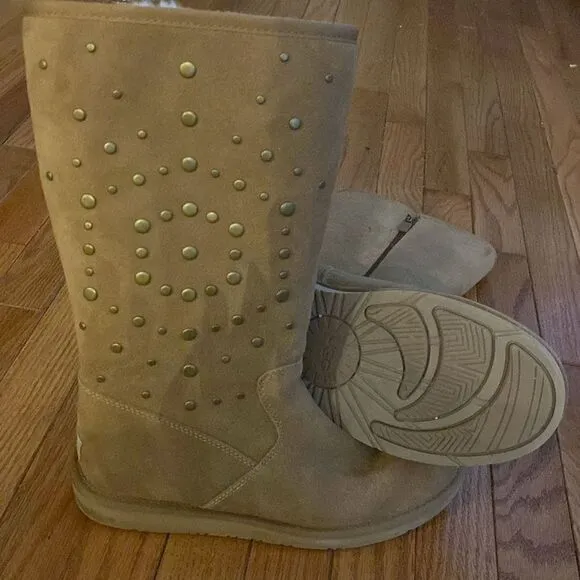 Ugg boots for women size 9