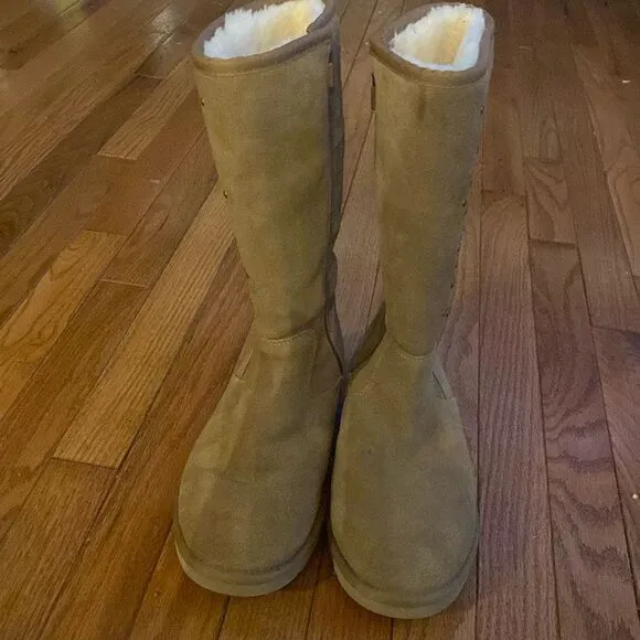 Ugg boots for women size 9