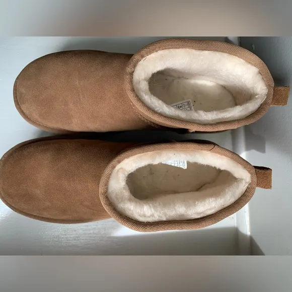 UGG Classic Ultra Mini Platform Boots Women Size 10/UK 8/EU 41