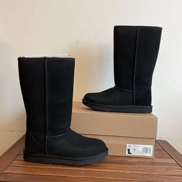 UGG Kids' Classic Tall II Boots Black USA Big Kid Size 4Y/UK 3/EU 36(MSRP$180)