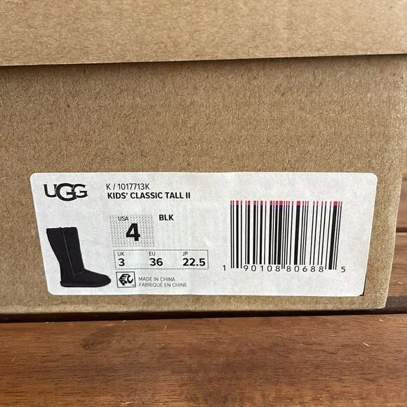 UGG Kids' Classic Tall II Boots Black USA Big Kid Size 4Y/UK 3/EU 36(MSRP$180)