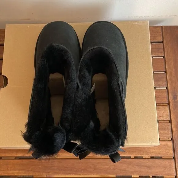 UGG Kids' Mini Bailey Bow II Boots Black USA Big Kid Size 5Y/UK 4/EU 37