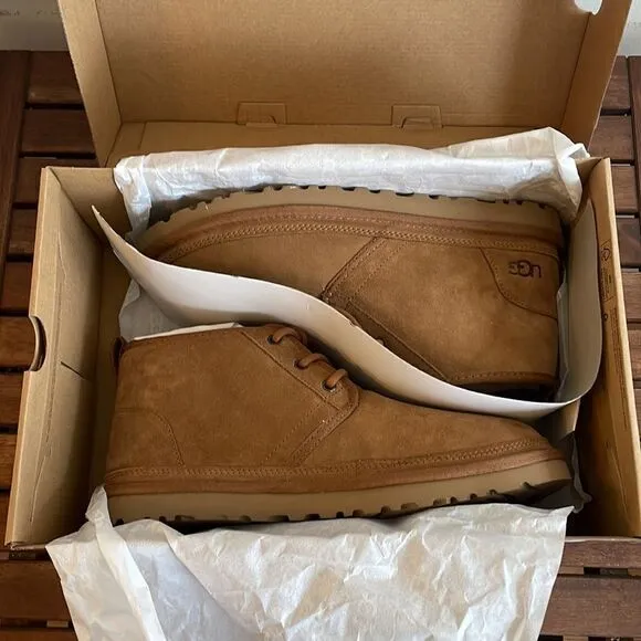 UGG Women Neumel Boots Chestnut USA Women Size 11/UK 9/EU 42