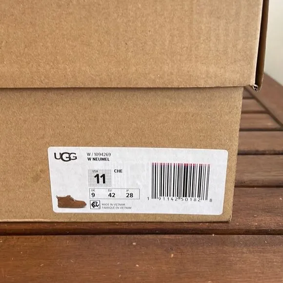 UGG Women Neumel Boots Chestnut USA Women Size 11/UK 9/EU 42