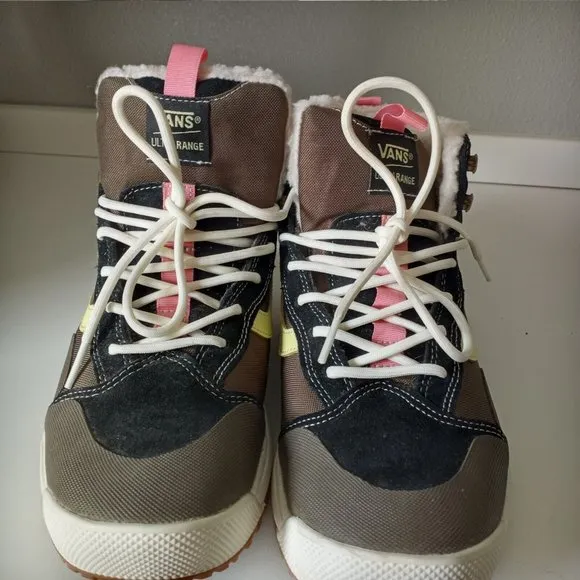 Unisex VANS Ultrarange Exo MTE Winter Boots Mens 8.5 Womens 10