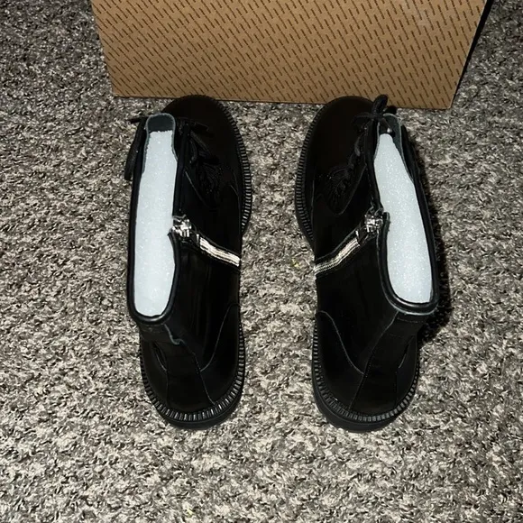 URBAN OUTFITTERS BLACK SIZE 11