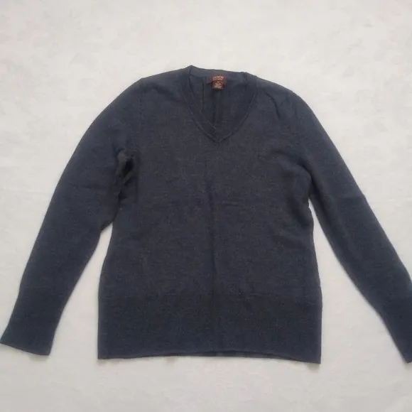 V- neck soft wool boyfriend sweater