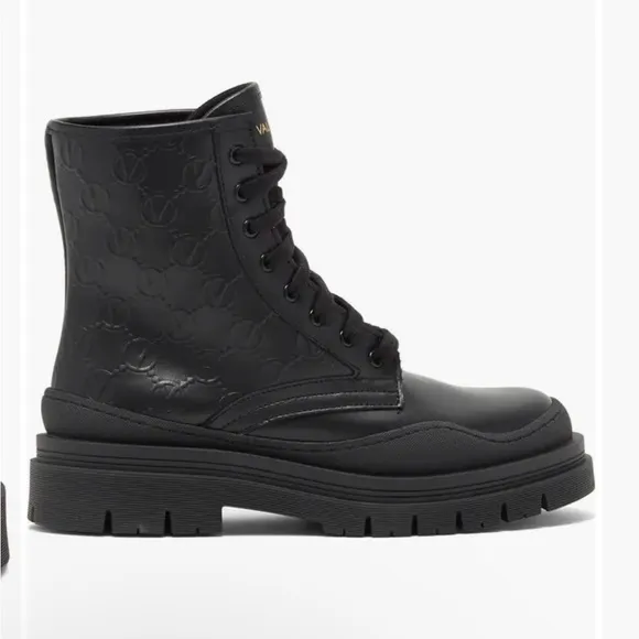 VALENTINO BY MARIO VALENTINO Ivana Lug Sole Combat Boot Women size 7 Brand New