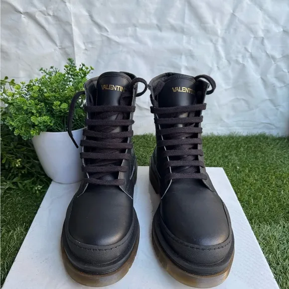 VALENTINO BY MARIO VALENTINO Ivana Lug Sole Combat Boot Women size 7 Brand New