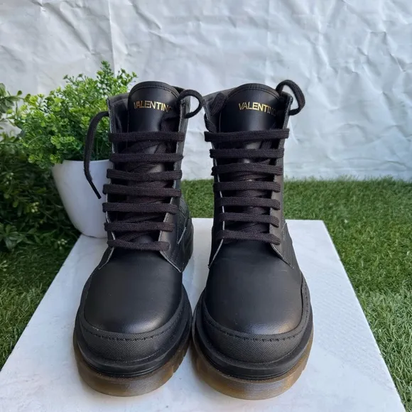 VALENTINO BY MARIO VALENTINO Ivana Lug Sole Combat Boot Women size 7 Brand New