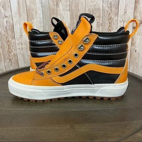 Vans Sk8-Hi Mte 2.0 Dx Apricot/Black High Top Leather Sneaker Boots Size 6.5