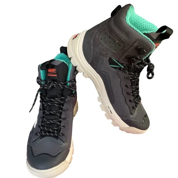 Vans UltraRange insulated boots unisex Mens 8.5 Women 10