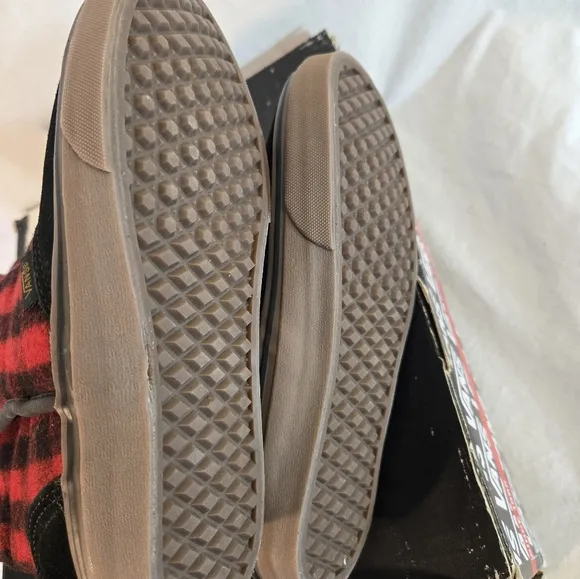 Vans Unisex Boots Phoebe Quilted Plaid Insulated Men’s 5 Women's 6.5 New