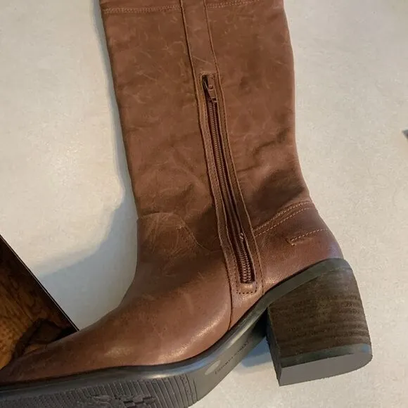 Vince Camino Brown Knee High Riding Boots size 5.5 Equestrian