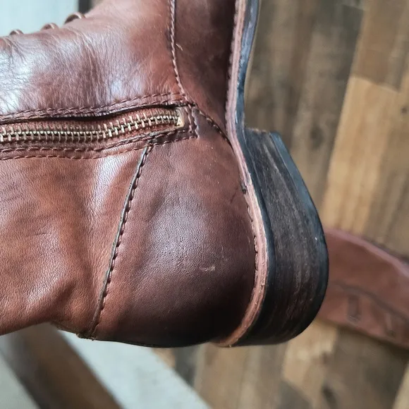 Vince Camuto Fivvy Brown Leather Buckle Distressed Knee-High Boots Sz 6 Women