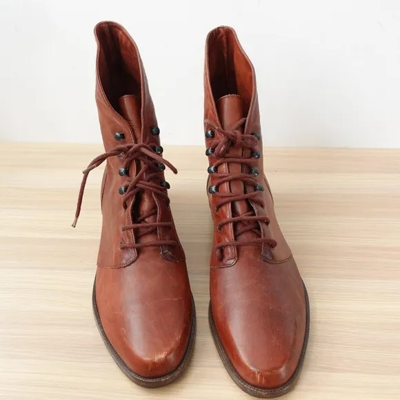 VINTAGE Edwardian Women Boots 10 Steampunk Victorian Leather Cognac NINE WEST