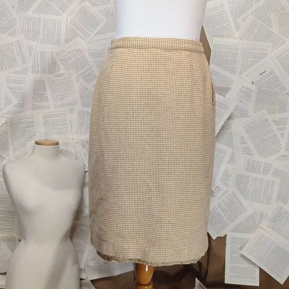 Vintage LL Bean Wool Camel Hair Hounds Tooth Wrap Tan Skirt 20