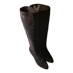 Vintage Tall Suede Designer Boots. 4 Inch High Heel Winter Boots