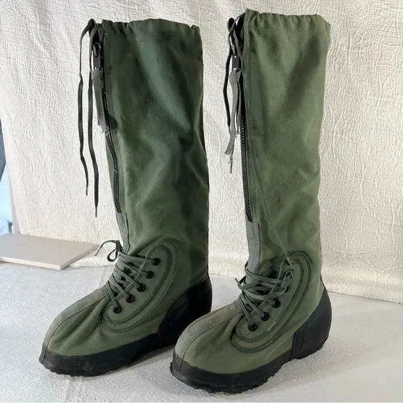 Vintage USAF N1B Mukluks Extreme Cold Weather Boots Made In USA Green Size Small