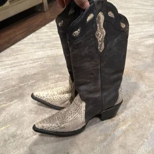 Vintage Buitre Western Caiman Snakeskin Leather Cowboy Boots Women Size 7.5 GUC