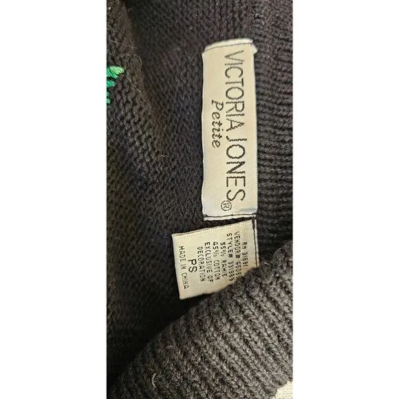 Vtg Christmas Cardigan Sweater Petite Small Victoria Jones Beaded 3D Nutcrackers